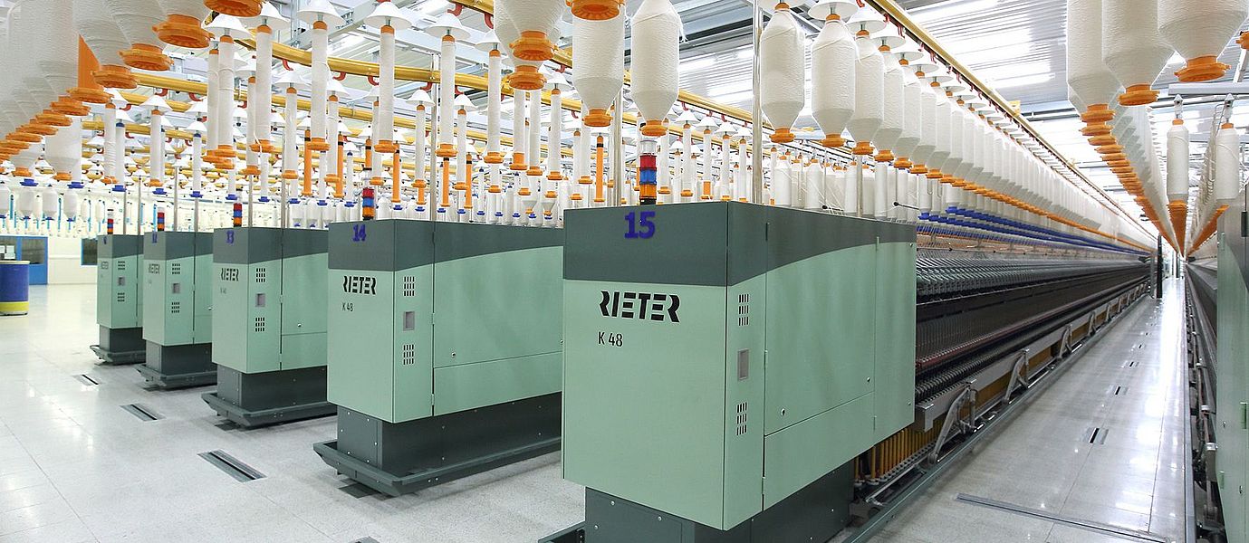 Compact-spinning machine