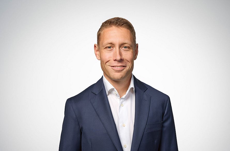 Oliver Streuli Oliver Streuli, Member of the Group Executive Committee, CFO Rieter Group