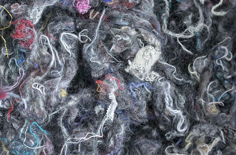 Recycled material bale - Degree of fabric opening (DFO) 100%