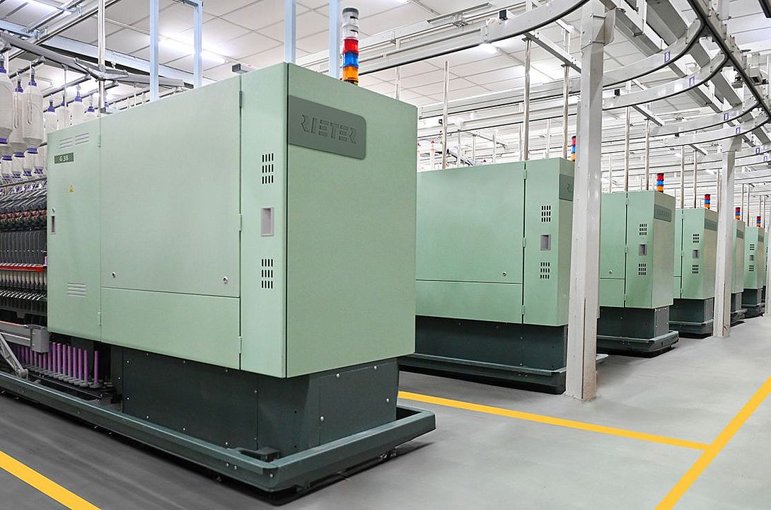 Ring spinning machines G 38 using SERVOtrail