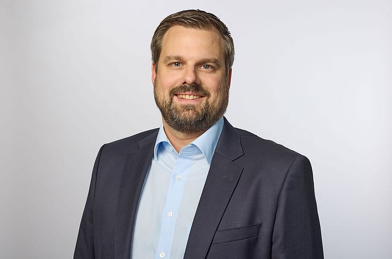 Patrick Houweling Patrick Houweling, Head Group Legal & Compliance at Rieter